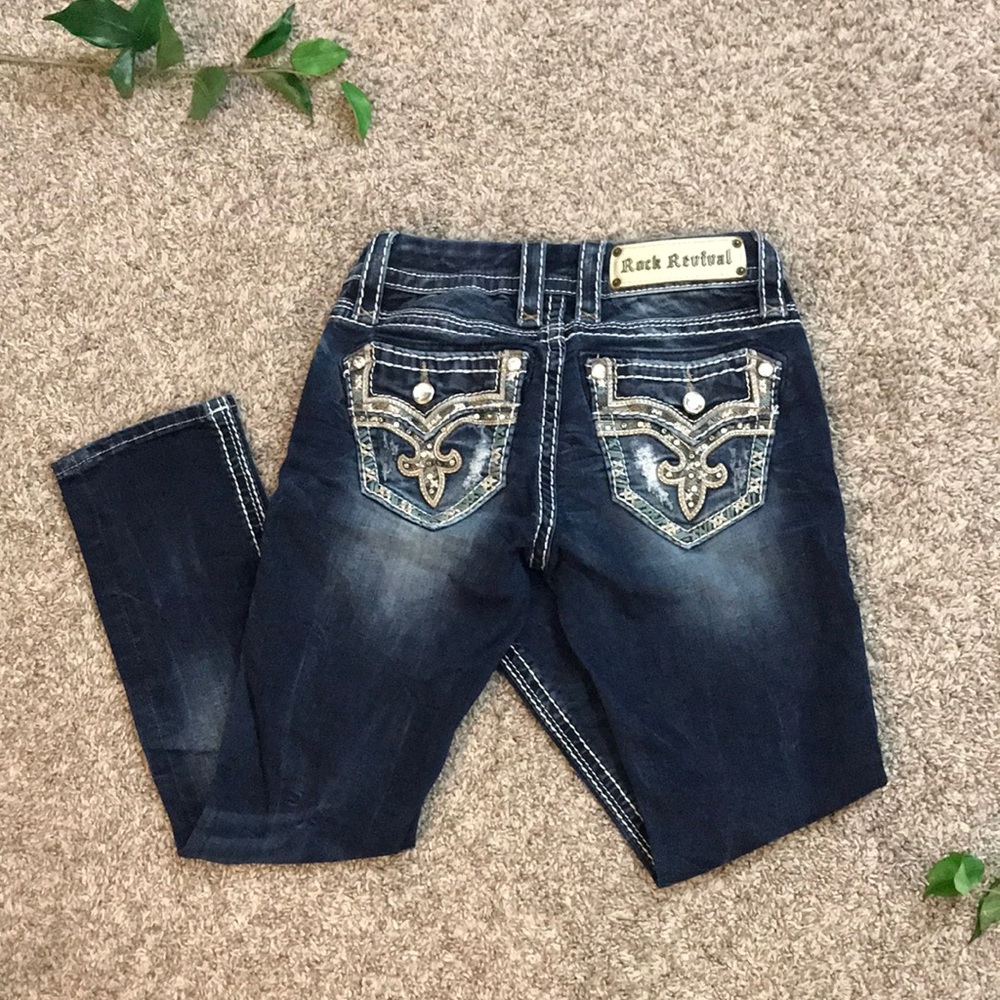 Rock Revival Jeans Meri Crop Sz 24 Embellished Embroidered Bedazzled Low Waisted